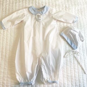 NWOT Petit Ami Newborn Gown and Bonnet